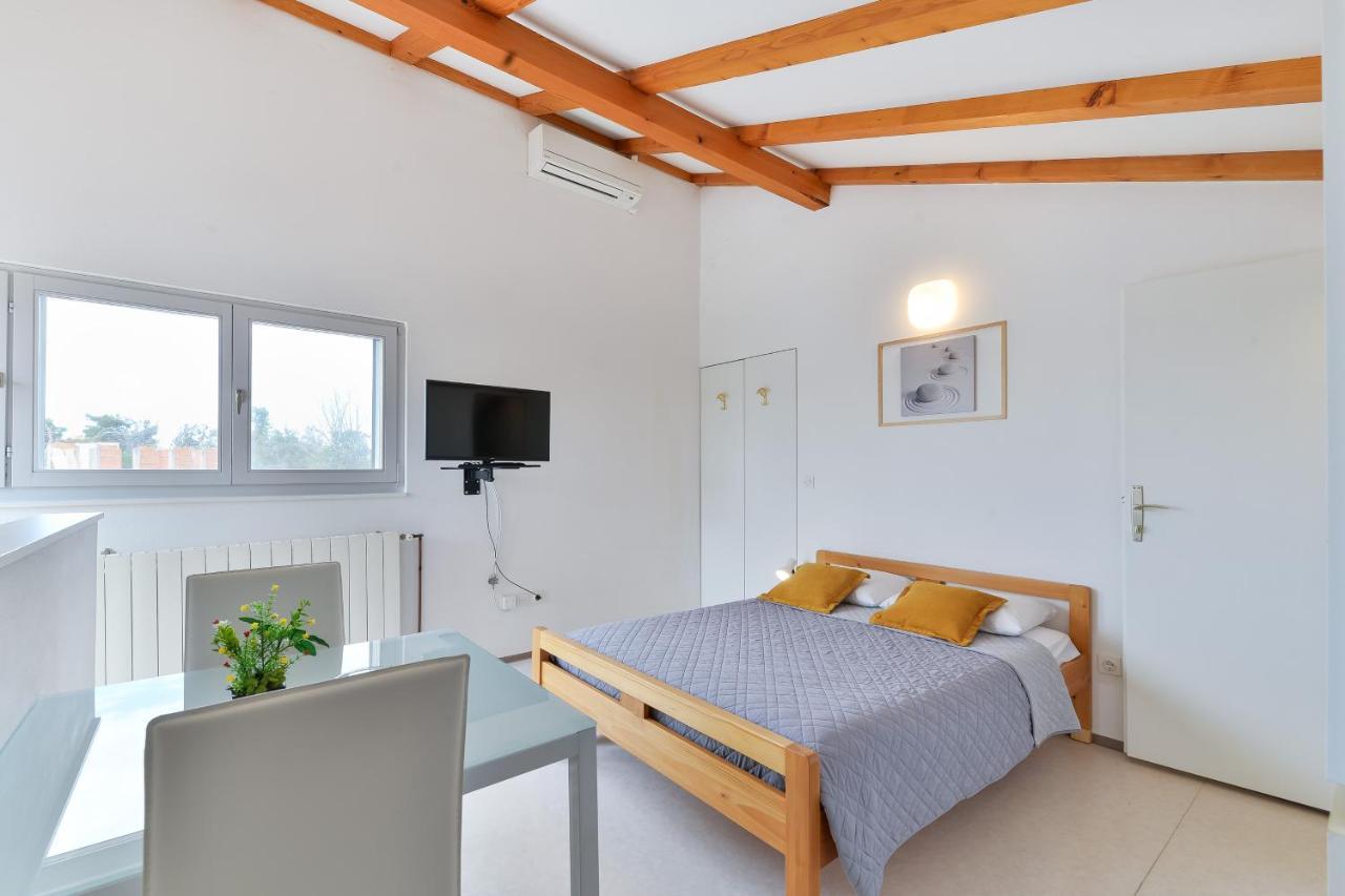 Apartments With A Parking Space Zaton, Zadar - 11130 扎顿 外观 照片